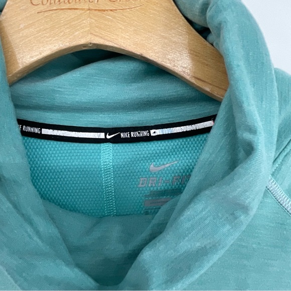 Nike Element Cowl neck Long Sleeve Reflective Running Shirt Size Medium B15 - Picture 3 of 8